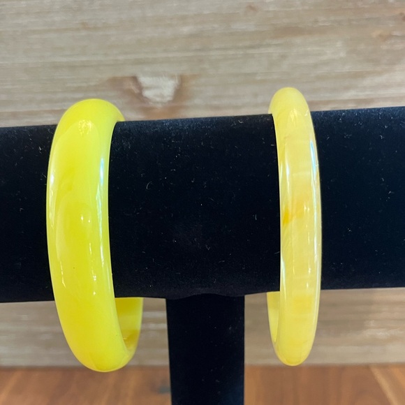 Vintage Lot of 2 Bakelite Bangle Bracelets - Picture 2 of 7